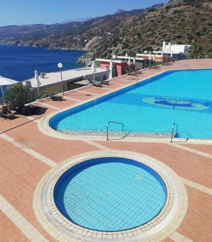 8c978d1a-9355-46d0-8814-48bcf038e64c