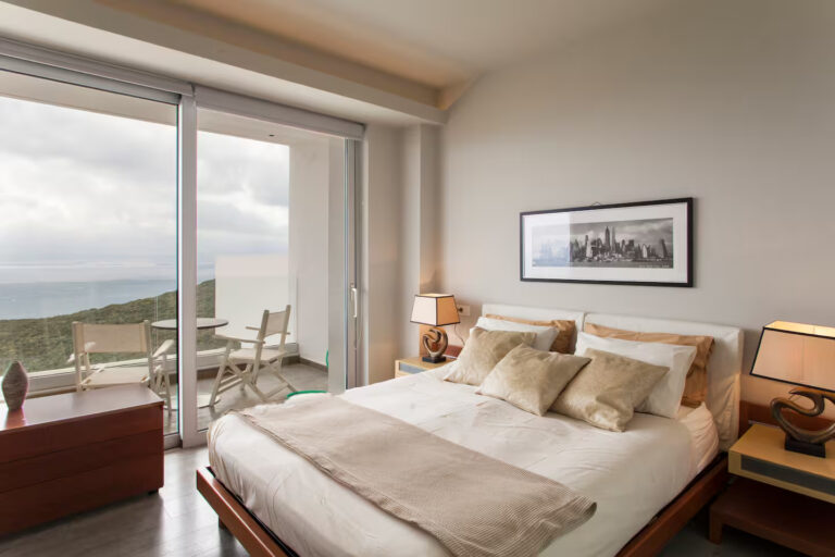 d6f2d445-08e2-4085-a75f-b04eaf4179c6